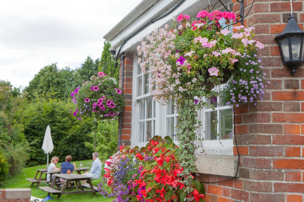 The Seven Stars Inn Pewsey エクステリア 写真